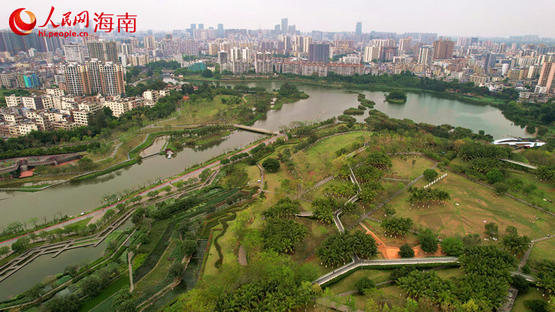 美舍河鳳翔濕地公園。 人民網(wǎng) 孟凡盛攝