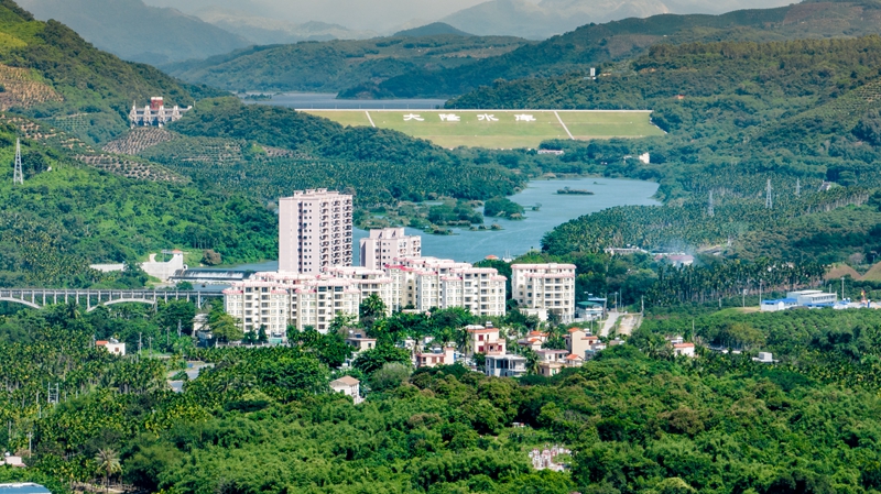 三亞崖州區(qū)全力呵護綠水青山不放松。崖州區(qū)委宣傳部供圖