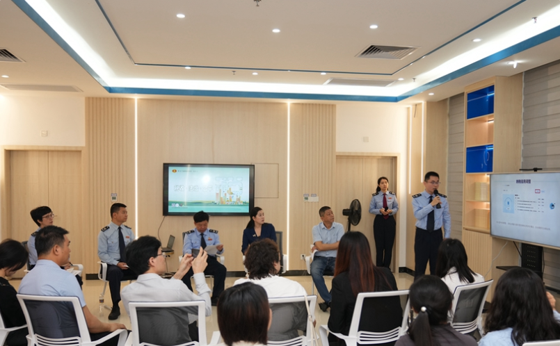 ?？诙悇?wù)舉辦“依法納稅大家談”活動